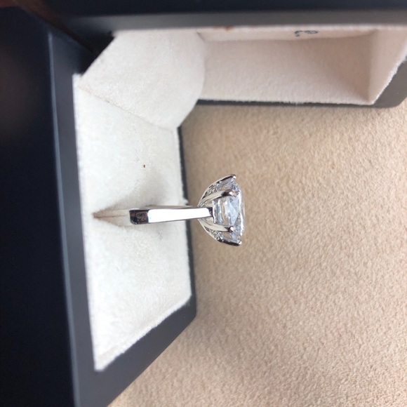 COPY - Best Valentines Gift ever, Size 8, Engagem… - Picture 3 of 8